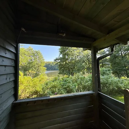 Domek Letniskowy Nad Jeziorem Feriehus